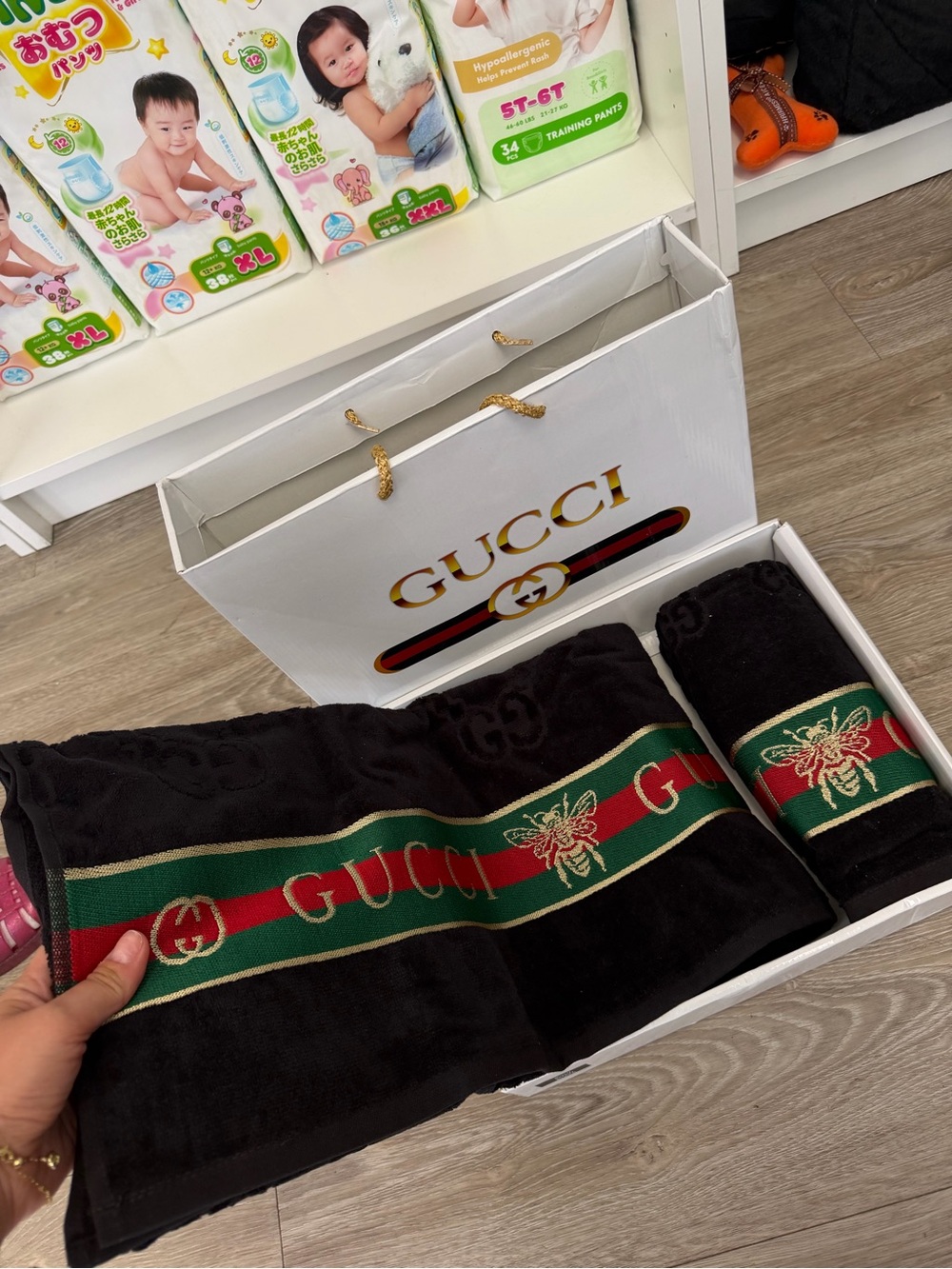 Black Gucci-Style set of 2 towels